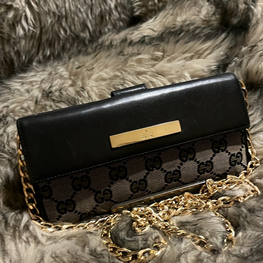 Gucci Wallet (Firm)
